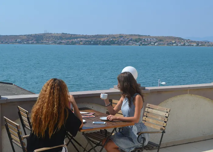 Ayvalik Palas Hotel Отель